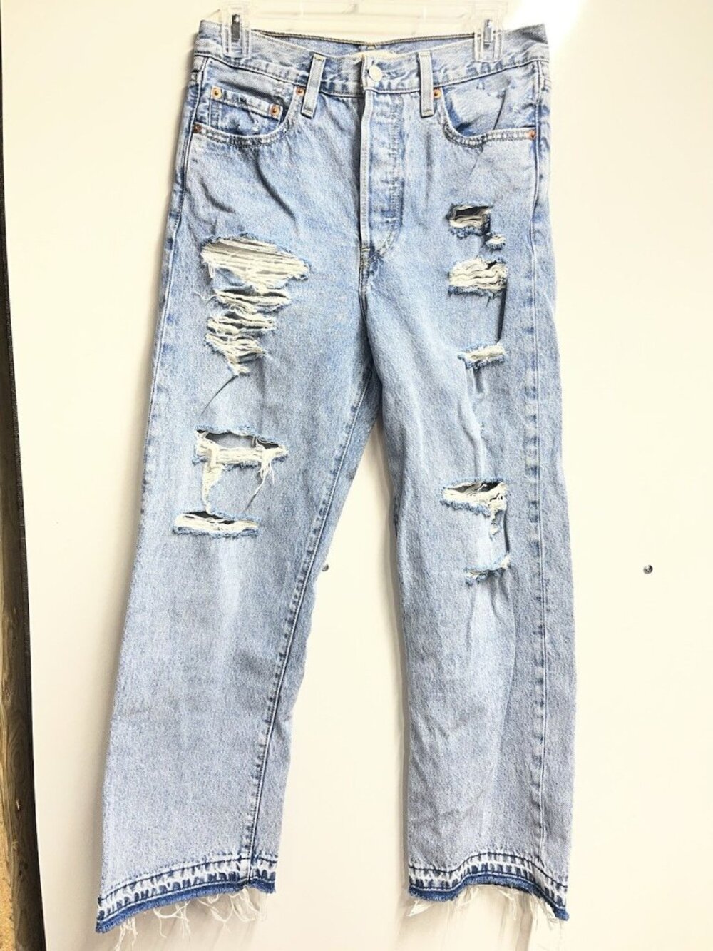 LEVIS Ribcage Straight Ankle Women’s 28 100% Cotton Ripped Jeans Button Fly